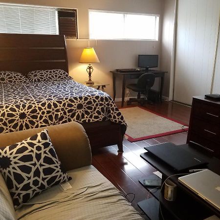 Woodland Hills Best Priced Room Los Angeles Exteriér fotografie